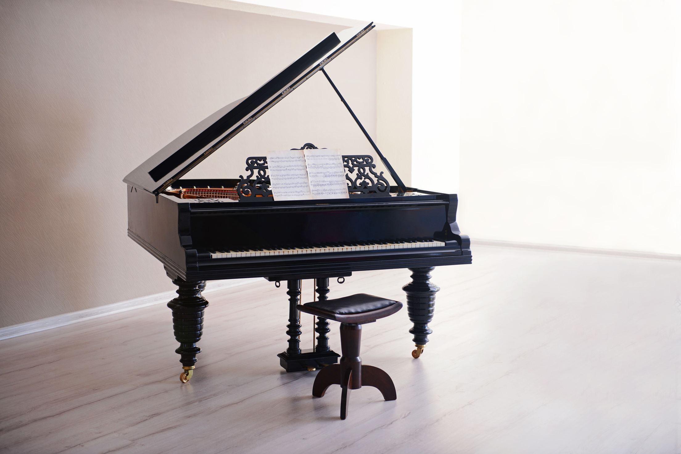 Classic Grand Piano in Empty Room